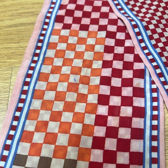 Louis Vuitton 48” x 4.25” Silk Damier Aquarelle Bandeau Piment Twilly Scarf - Picture 3 of 5
